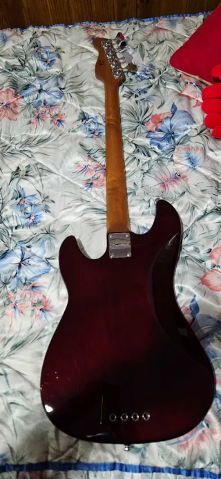 Bajo Marcus Miller Sire P5 2nd Gn