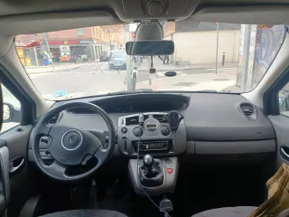 Renault Grand Scenic 2008 "pegatina C"