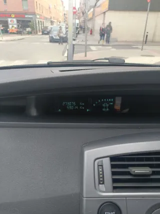 Renault Grand Scenic 2008 "pegatina C"