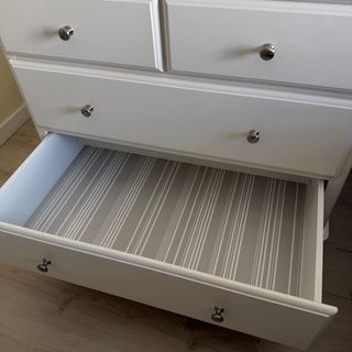 Cómoda blanca IKEA (4 cajones)