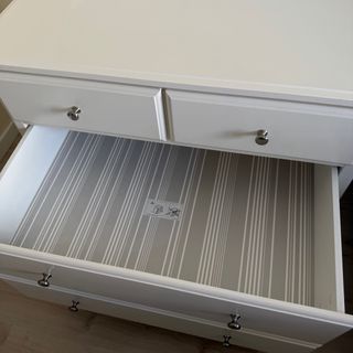 Cómoda blanca IKEA (4 cajones)