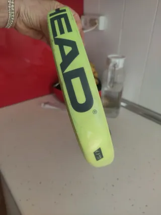 Pala pádel Head Extreme Elite.