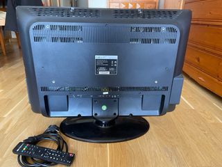 Televisor Nevir Negro