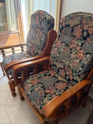 2 Sillones de Madera Resistentes