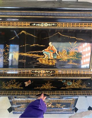 Mueble Chino Antiguo Negro y Dorado