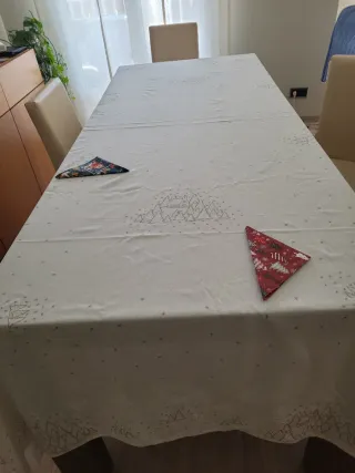 Mantelería de Navidad pintada a mano