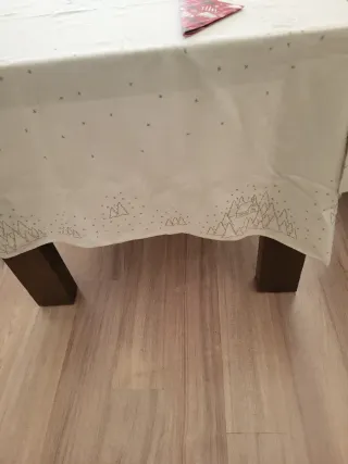 Mantelería de Navidad pintada a mano