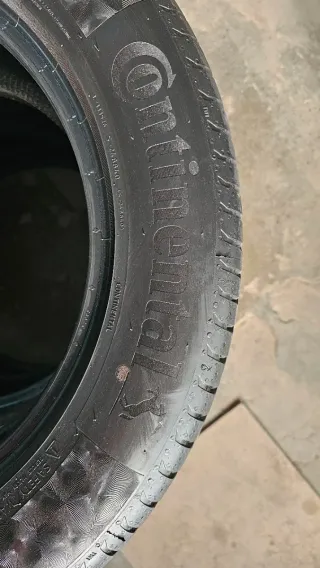 Neumáticos 235 55 17 Continental seminuevos