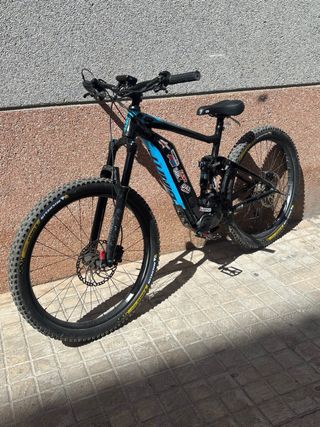 Bicicleta Eléctrica Giant Full-Suspension