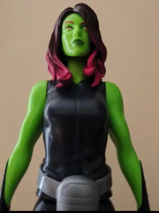Figura GAMORA TAMAÑO GRANDE MARVEL