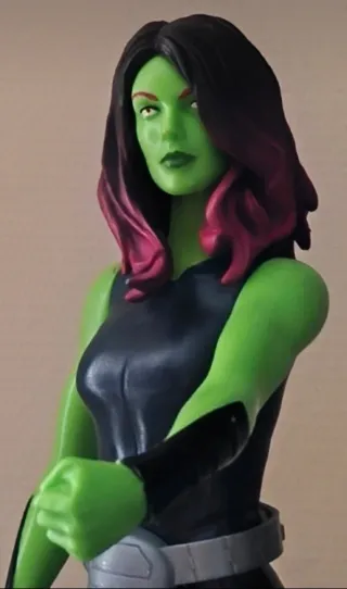 Figura GAMORA TAMAÑO GRANDE MARVEL