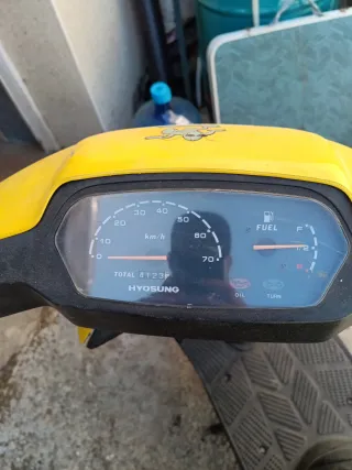 Moto 49 Hyosung Super Cab 50