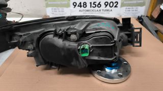 Faro Izquierdo Ford Mondeo 2004
