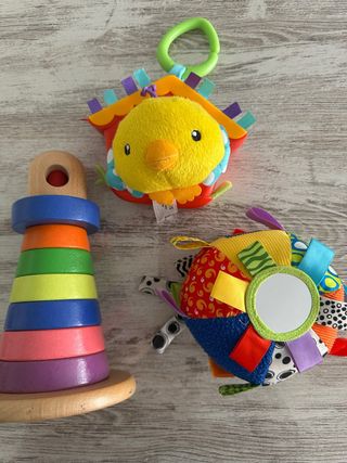 Lote Juguetes Bebé: Pato, torre y Pelota
