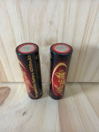 Pacchetto 2 tester per capacità batterie litio 18650