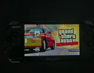 PSP 3000 + Juego GTA