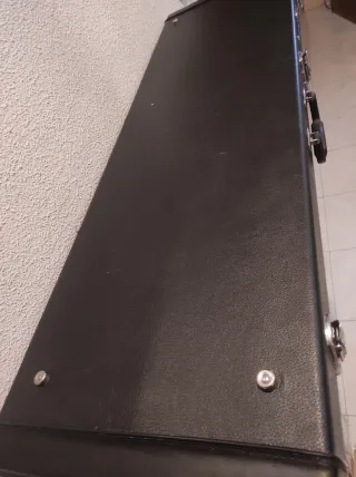 Estuche funda Rígida para Bajo Eléctrico GEWA
