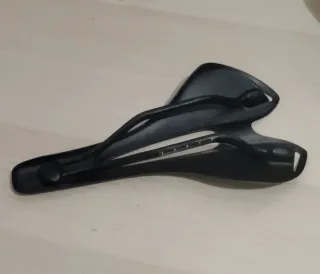 Sillin de Fibra de Carbono.