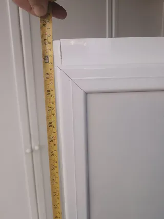 Mueble blanco de aluminio cerrado 6 lados