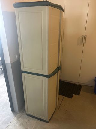 Armario exterior de jardín de plástico