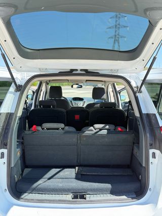 Ford Grand C-MAX 2011