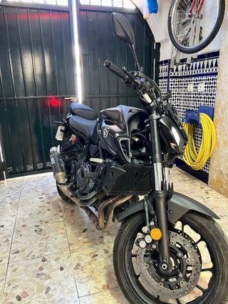 Yamaha MT-07 2022 Negra