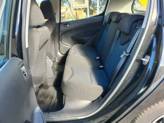 Peugeot 308 2011