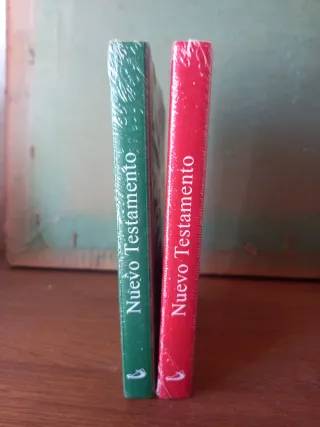 Nuevo Testamento. Tamaño bolsillo plástico