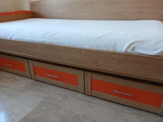 Cama individual con cajones