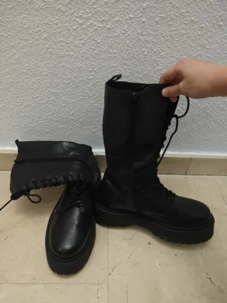 Botas negras plataforma altas cordones