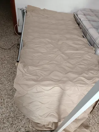Colchón antiescaras con compresor alternante
