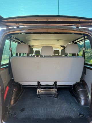 Volkswagen Transporter T5 2012