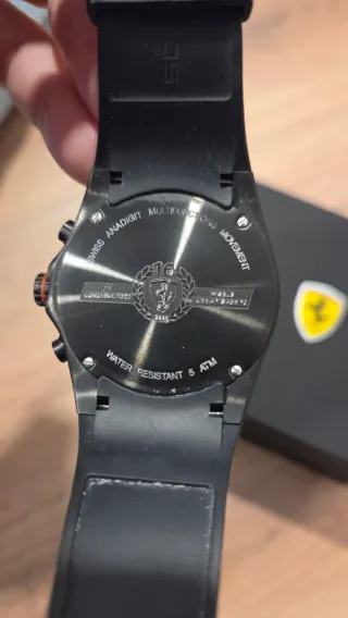 Reloj Ferrari ISA 9001-1300 Negro/Rojo