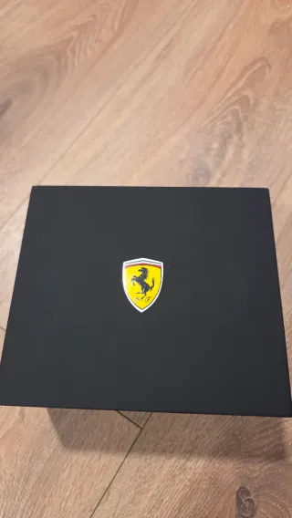 Reloj Ferrari ISA 9001-1300 Negro/Rojo