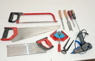 Lote de herramientas manuales