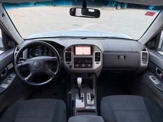 Mitsubishi Montero 2005