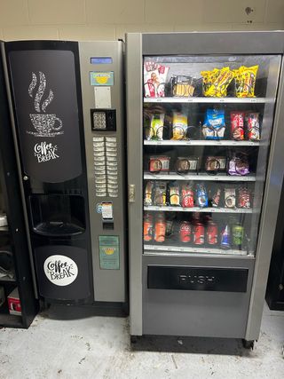 Máquina Vending Café y Snacks