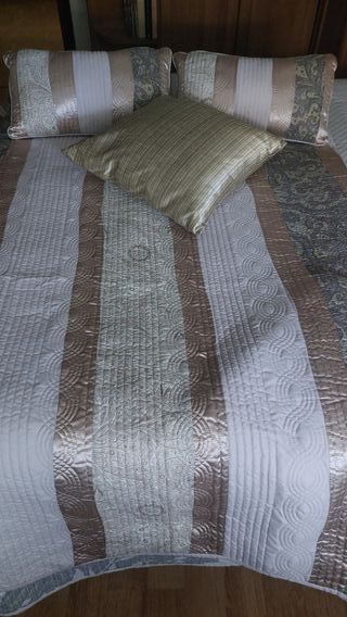 Edredón Cama 150 + 3 Cojines Sin Estrenar
