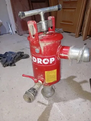 Motor de gasolina y bomba de agua