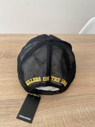 Lote de gorras negras