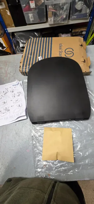 Tampo de sanita Ideal Standard preto