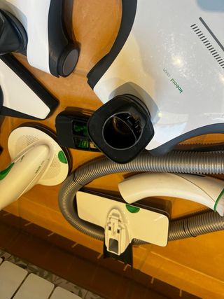 Aspiradora Kobold con accesorios