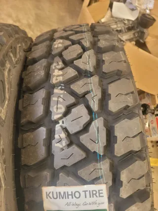 Neumaticos Kumho MT51 245/70 R17