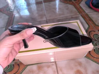 Zapatos de tacón negros sin estrenar T.36