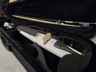 Violín Eléctrico Harley Benton + Arco + Estuche
