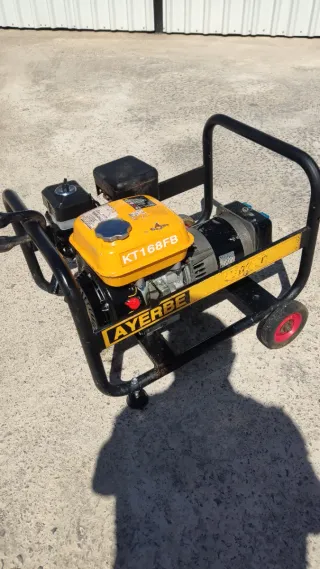 Generador, grupo electrógeno Ayerbe.