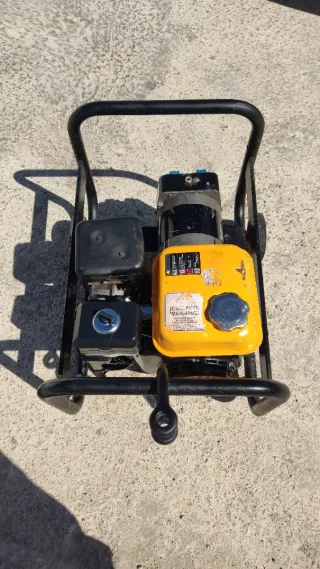 Generador, grupo electrógeno Ayerbe.