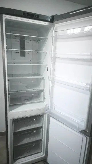 Frigorífico Combi Indesit, con fallo, LEER BIEN