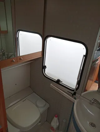 Caravana Burstner 400TS