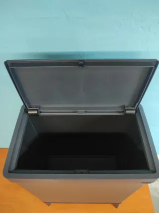 Cubo basura Curver Verto 54L